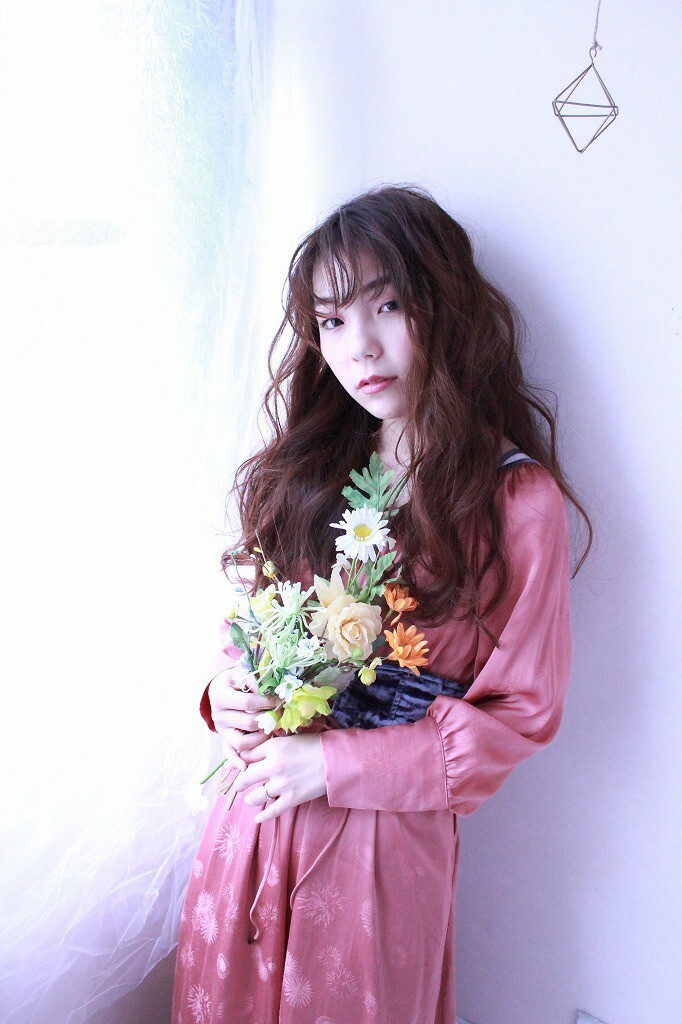 ロレアルパリ・イノア「オイルグロスカラー」