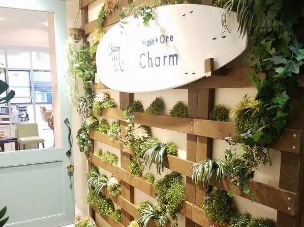 ヘアプラスワンチャーム・サロンギャラリー
